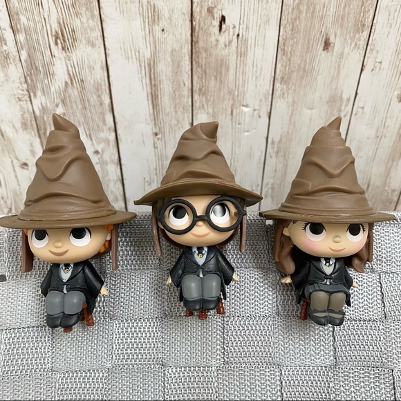FUNKO Harry Potter Mystery Mini Sorting Hat Vinyl Action Figure Toys - Picture 6 of 15